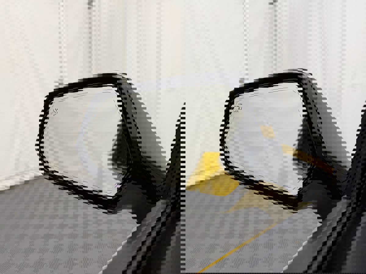 Used 2013 Chevrolet Camaro ZL1 image 21