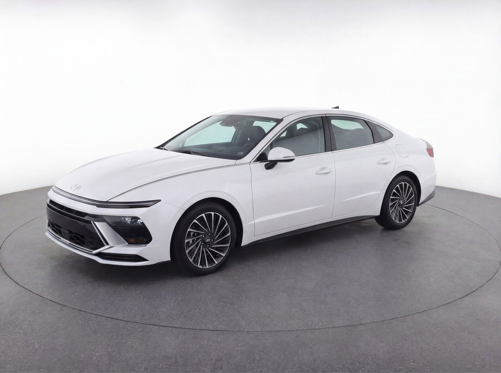 Used 2024 Hyundai Sonata SEL FWD image 3