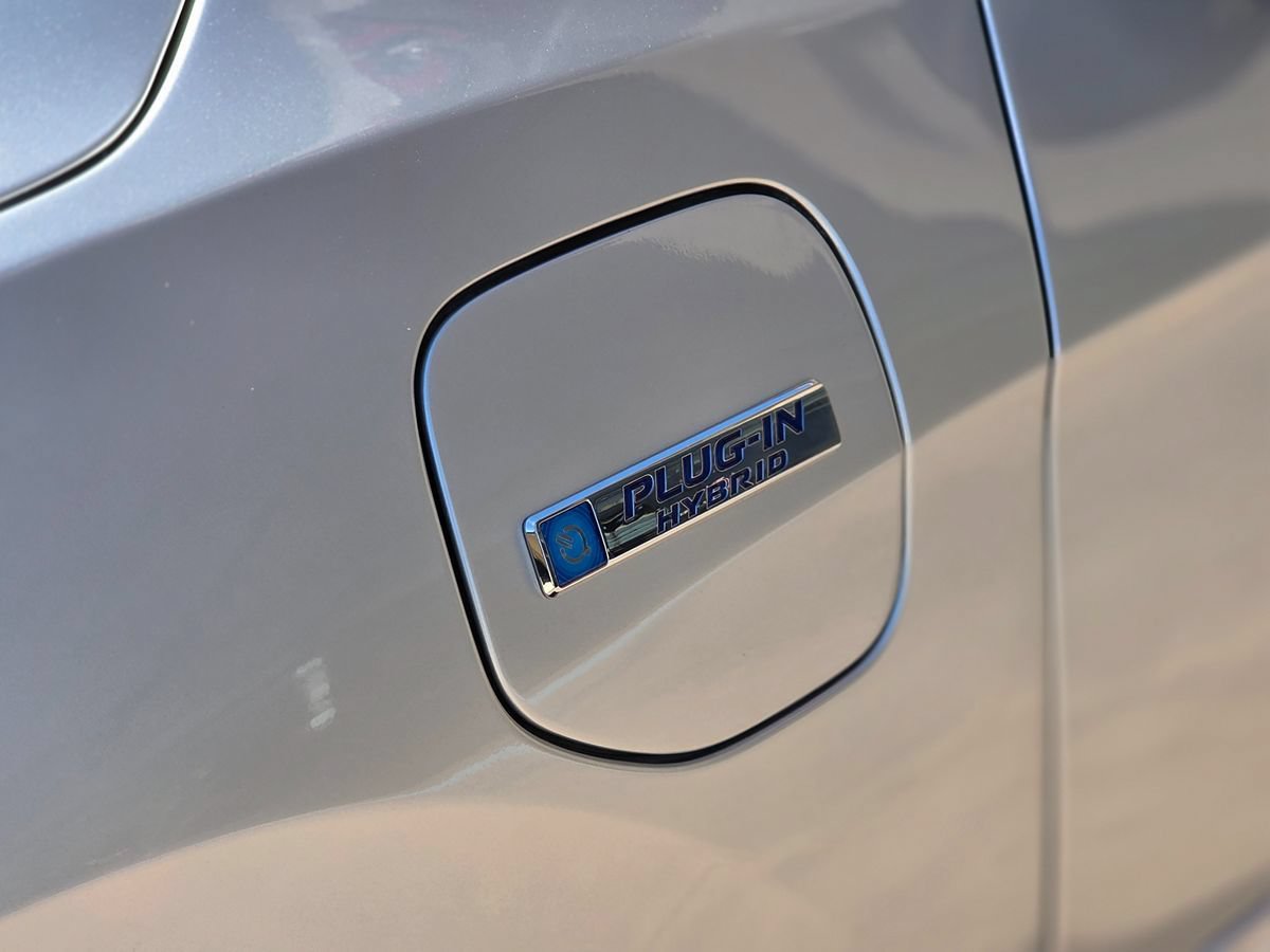 Used 2018 Honda Clarity Touring image 9