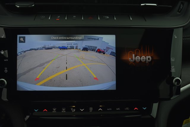 New 2026 Jeep Grand Cherokee Altitude AWD/4WD image 26