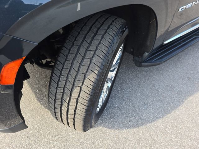 Used 2021 GMC Yukon Denali w/ Advanced Technology Package image 28