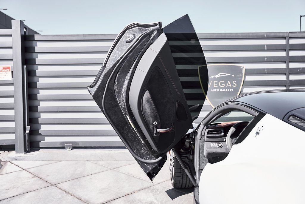 Used 2023 Maserati MC20 Coupe RWD image 32