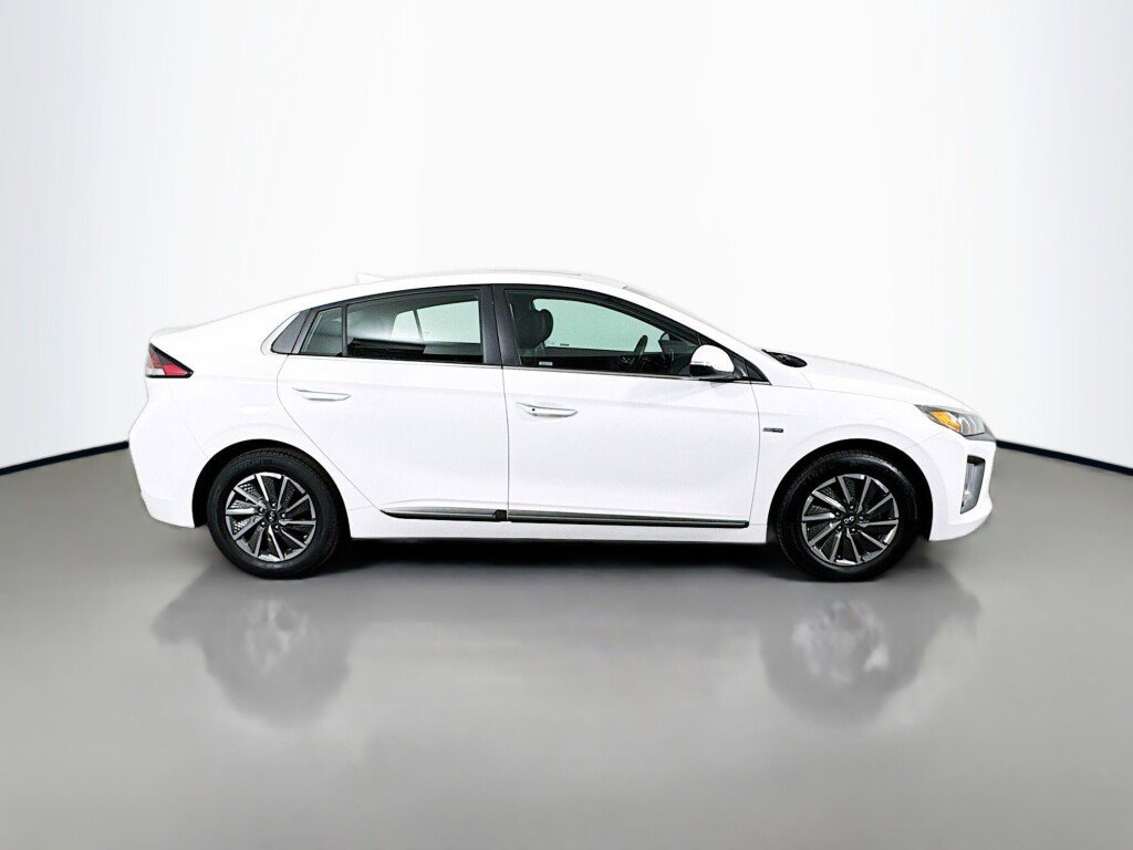 Used 2020 Hyundai Ioniq Limited image 6