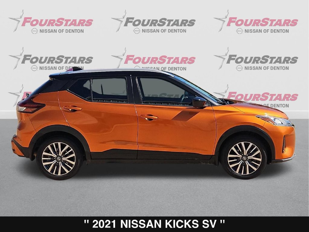 Used 2021 Nissan Kicks SV FWD image 3