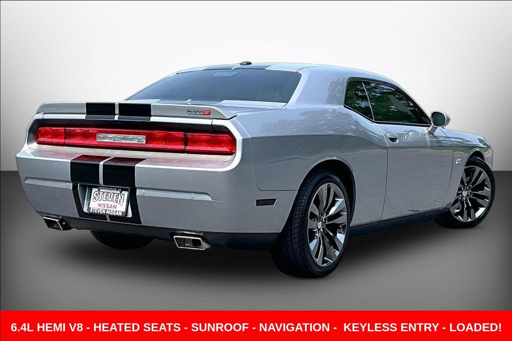 Used 2014 Dodge Challenger SRT8 w/ Harman/Kardon Audio Group RWD image 6