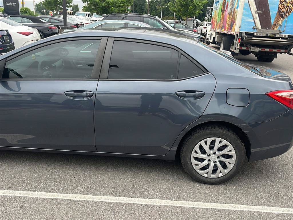 Used 2019 Toyota Corolla LE FWD image 3