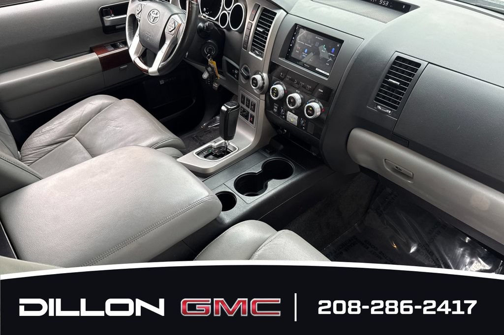 Used 2015 Toyota Sequoia Platinum AWD/4WD image 17
