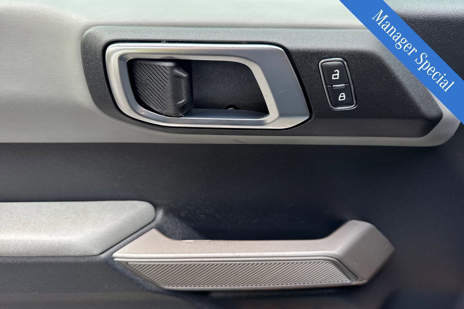 Used 2022 Ford Bronco Badlands image 20