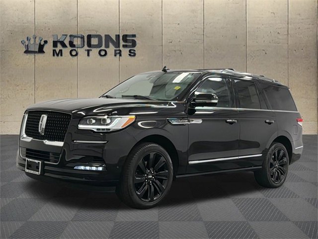 Used 2024 Lincoln Navigator Reserve w/ Monochromatic Package