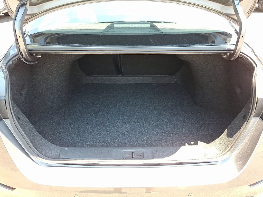Used 2023 Nissan Sentra SV w/ All-Weather Package FWD image 29
