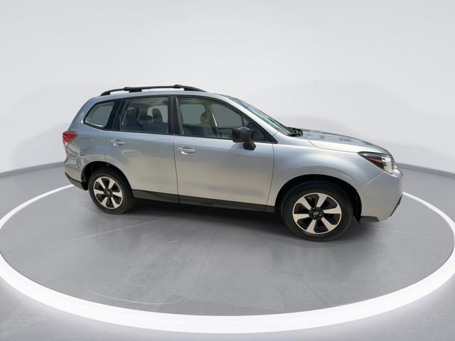 Used 2017 Subaru Forester 2.5i w/ Alloy Wheel Package AWD/4WD image 9