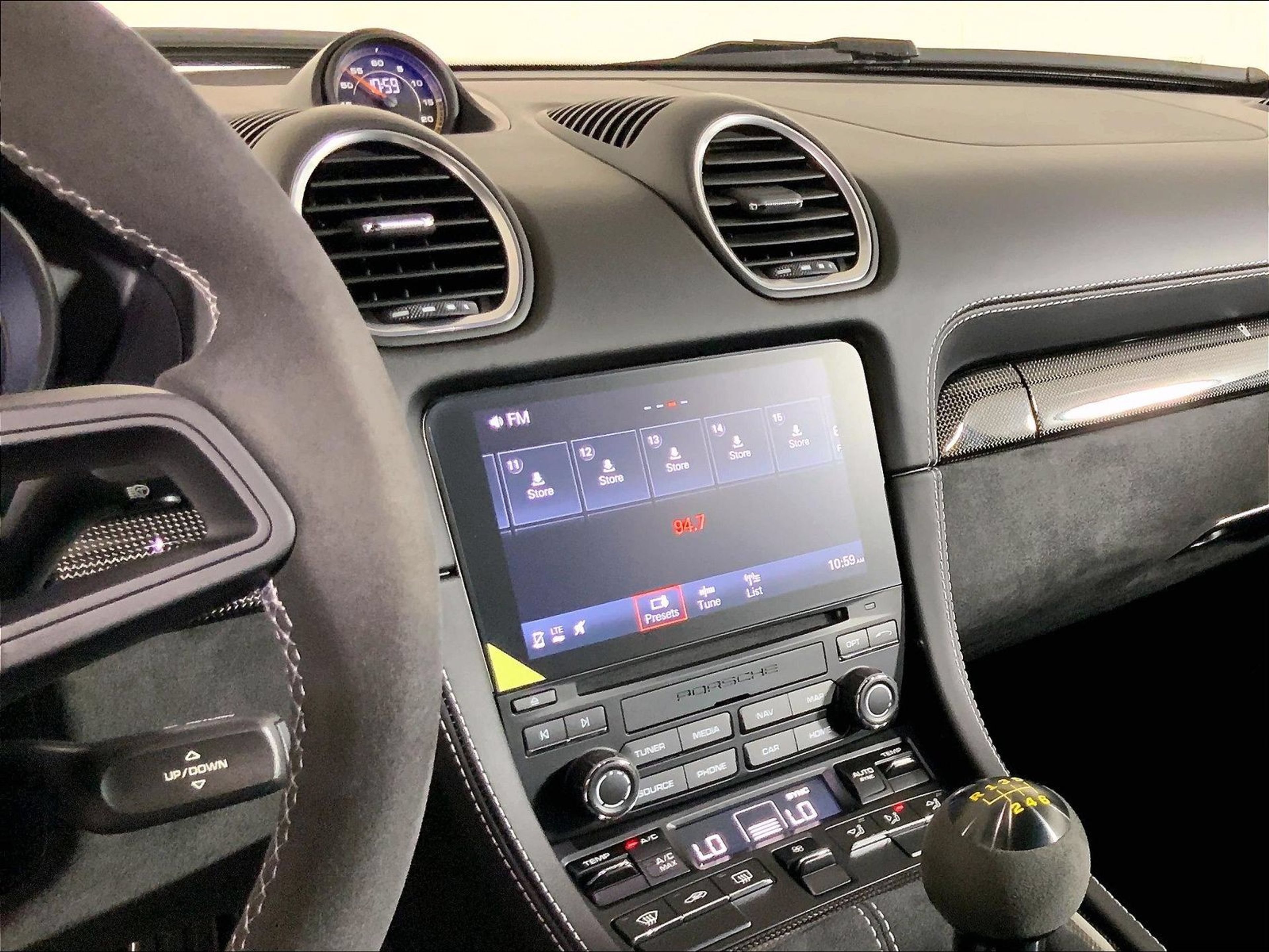 Certified 2020 Porsche 718 Cayman GT4 RWD image 13