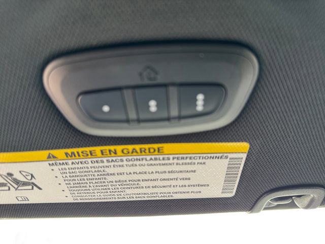 Certified 2025 Chrysler Pacifica Select image 26