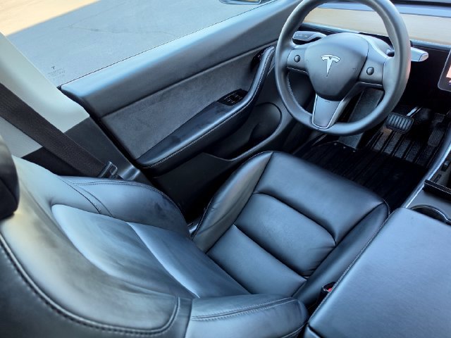 Used 2021 Tesla Model Y Long Range AWD/4WD image 34
