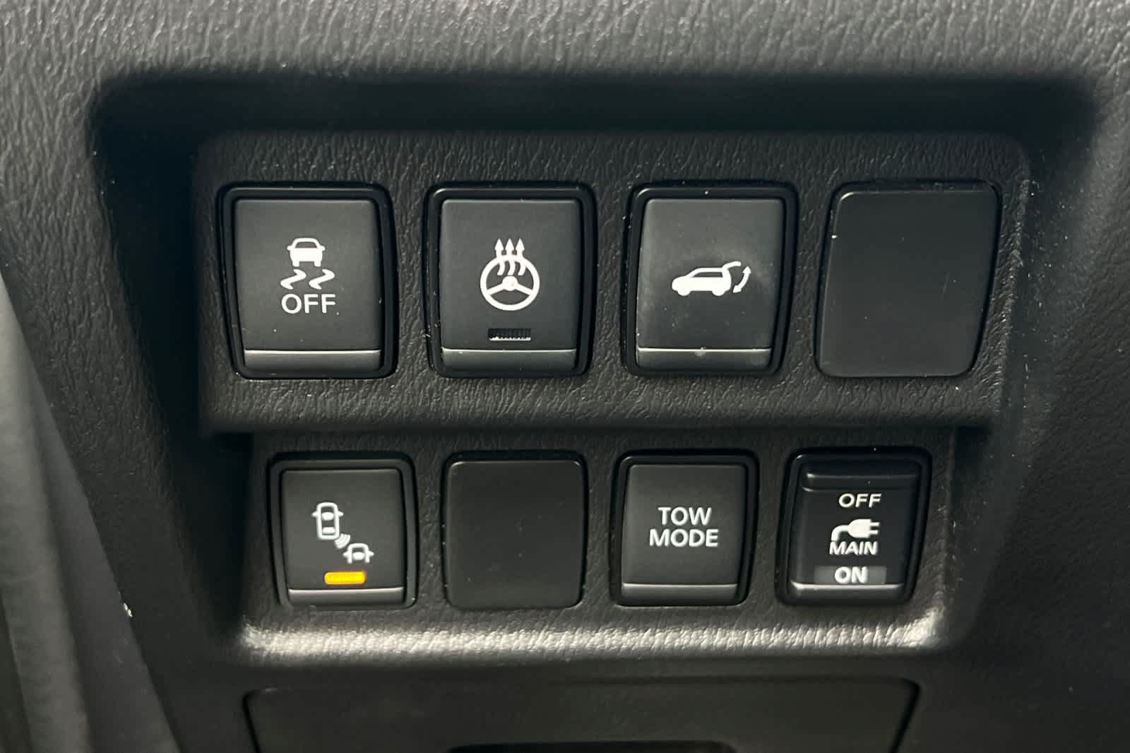 Used 2018 Nissan Pathfinder SL FWD image 35