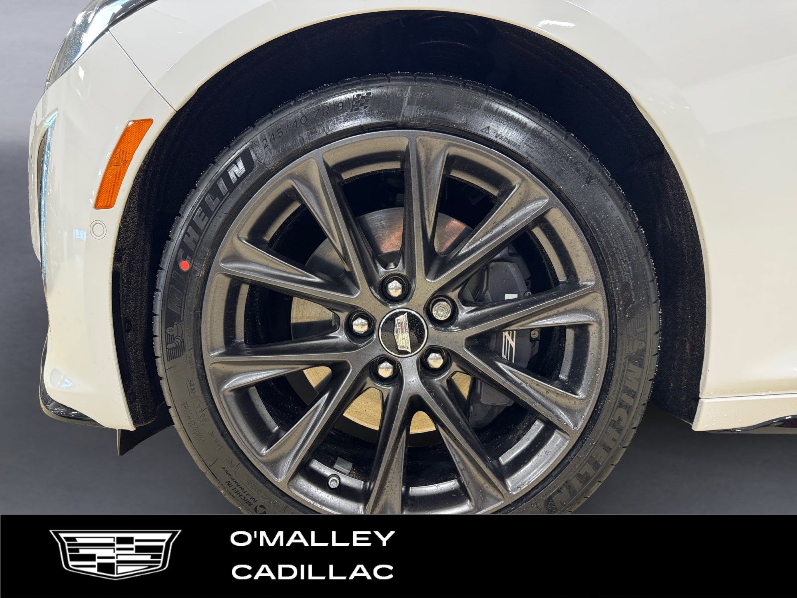 Certified 2023 Cadillac CT5 V w/ Premium Package image 9