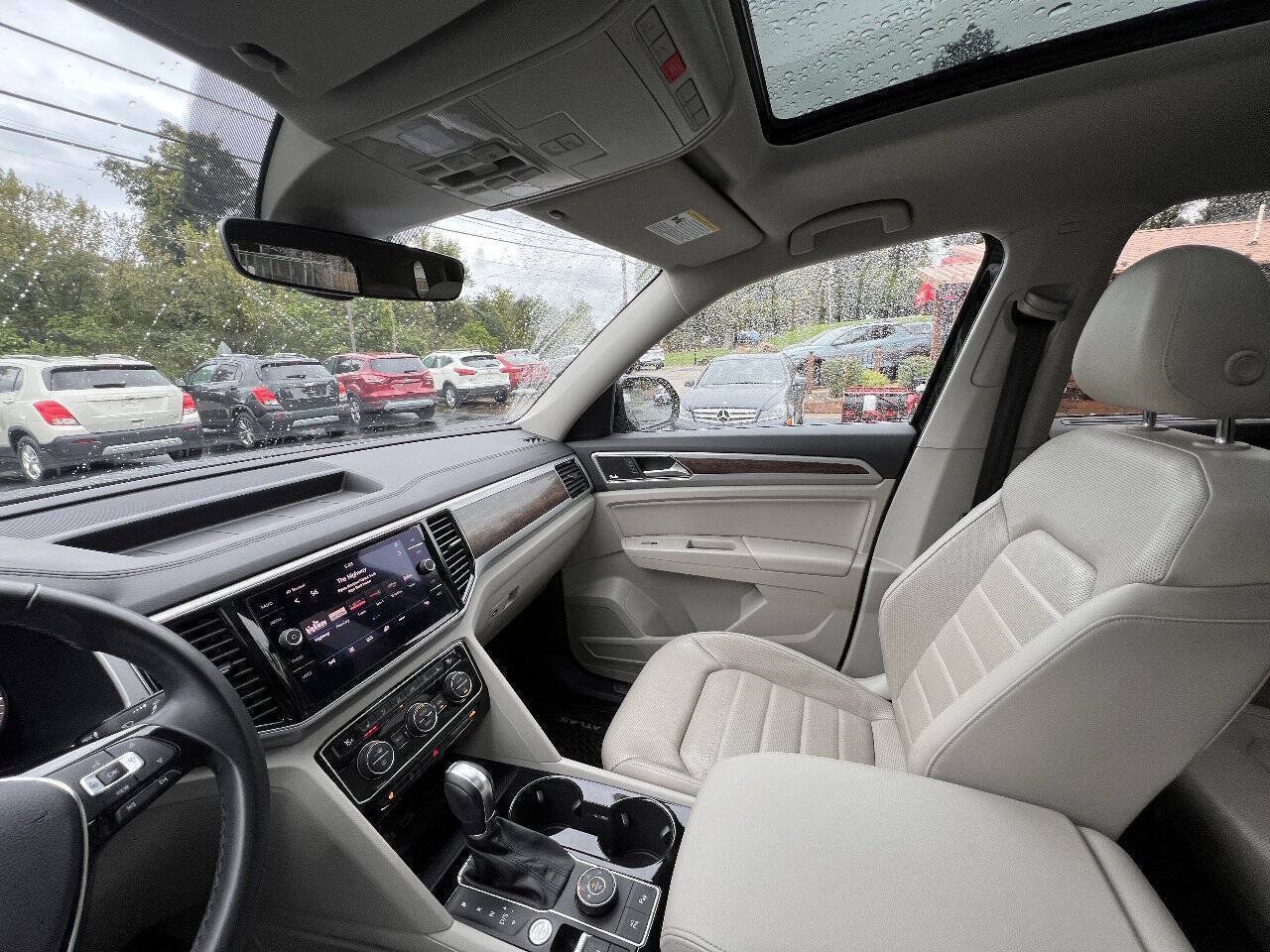 Used 2019 Volkswagen Atlas SEL Premium AWD/4WD image 27