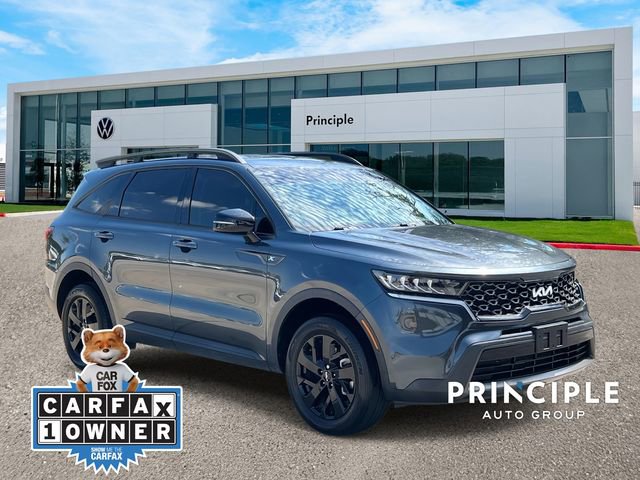 Used 2023 Kia Sorento S image 3