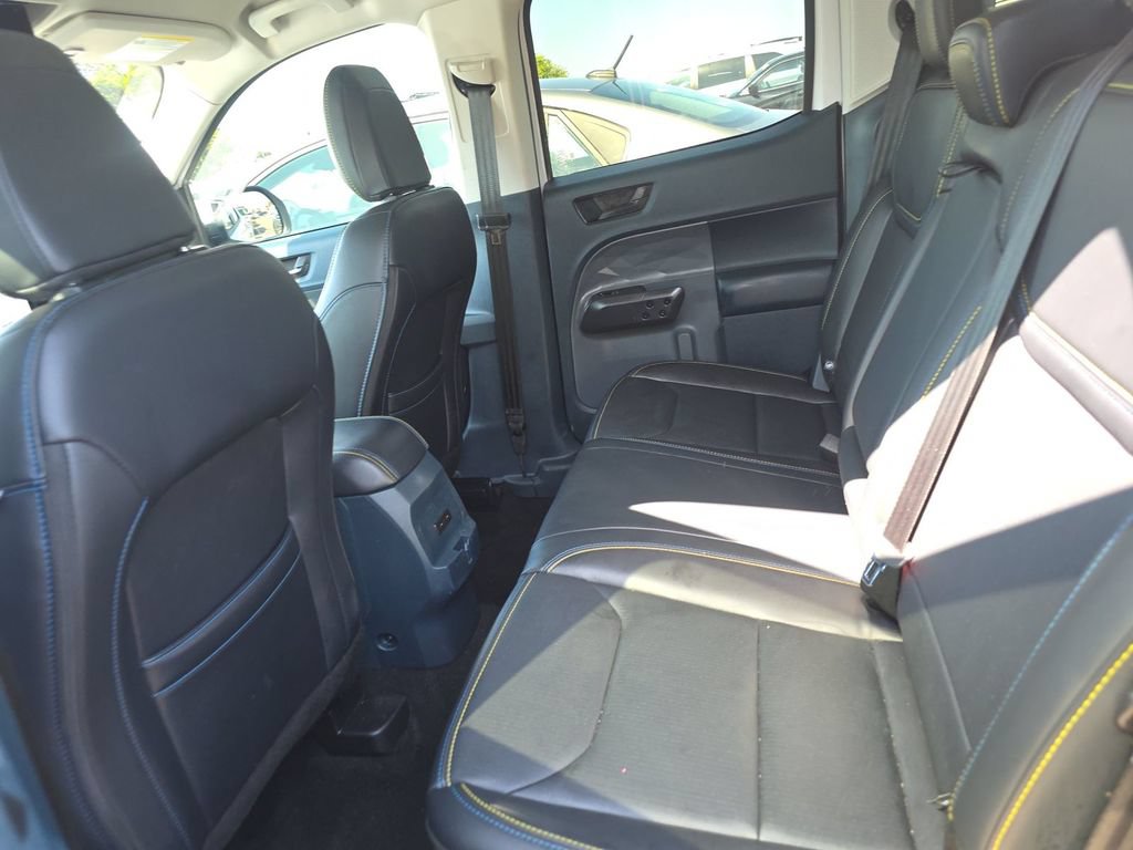 Used 2025 Ford Maverick Lobo AWD/4WD image 4