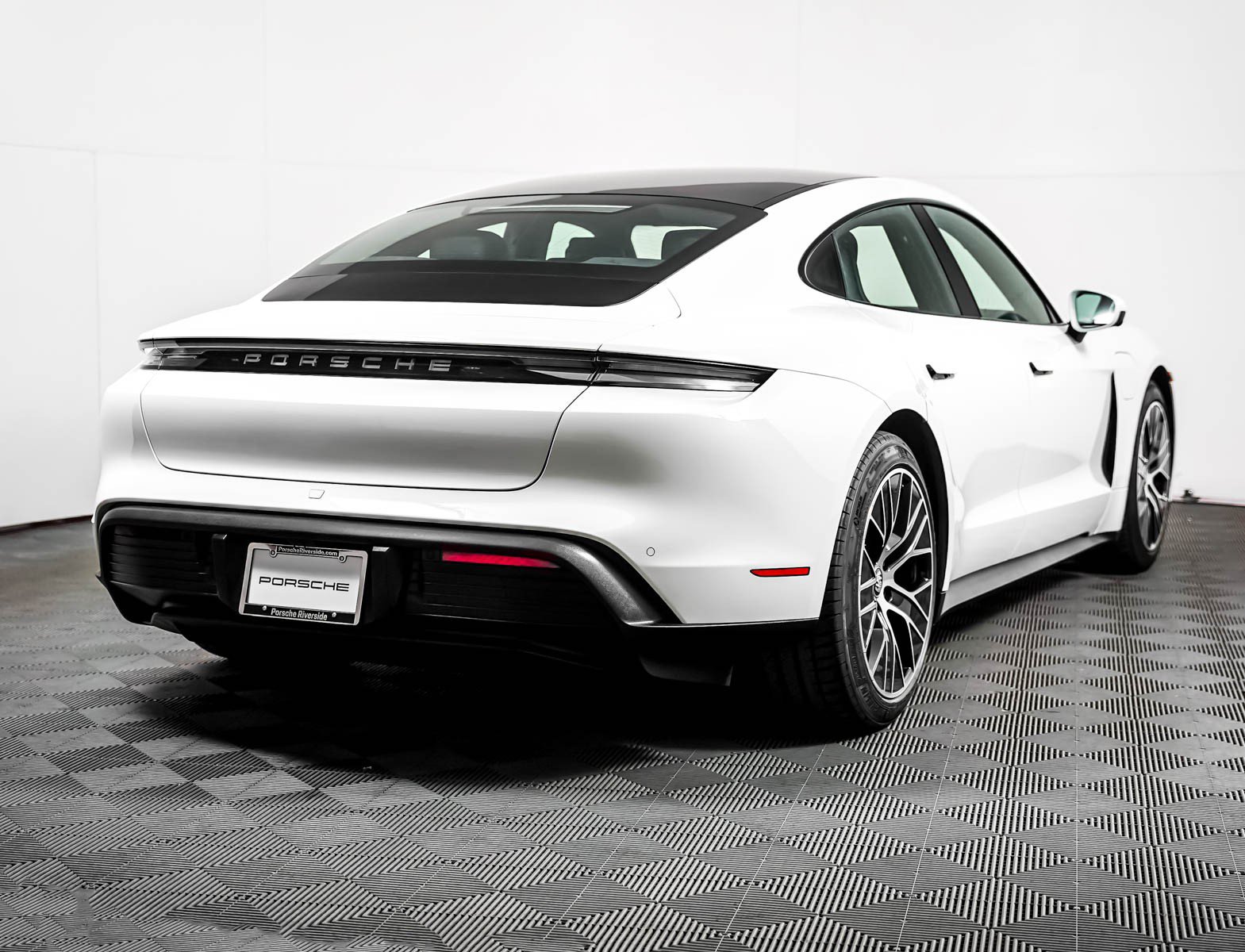 Certified 2023 Porsche Taycan RWD image 12
