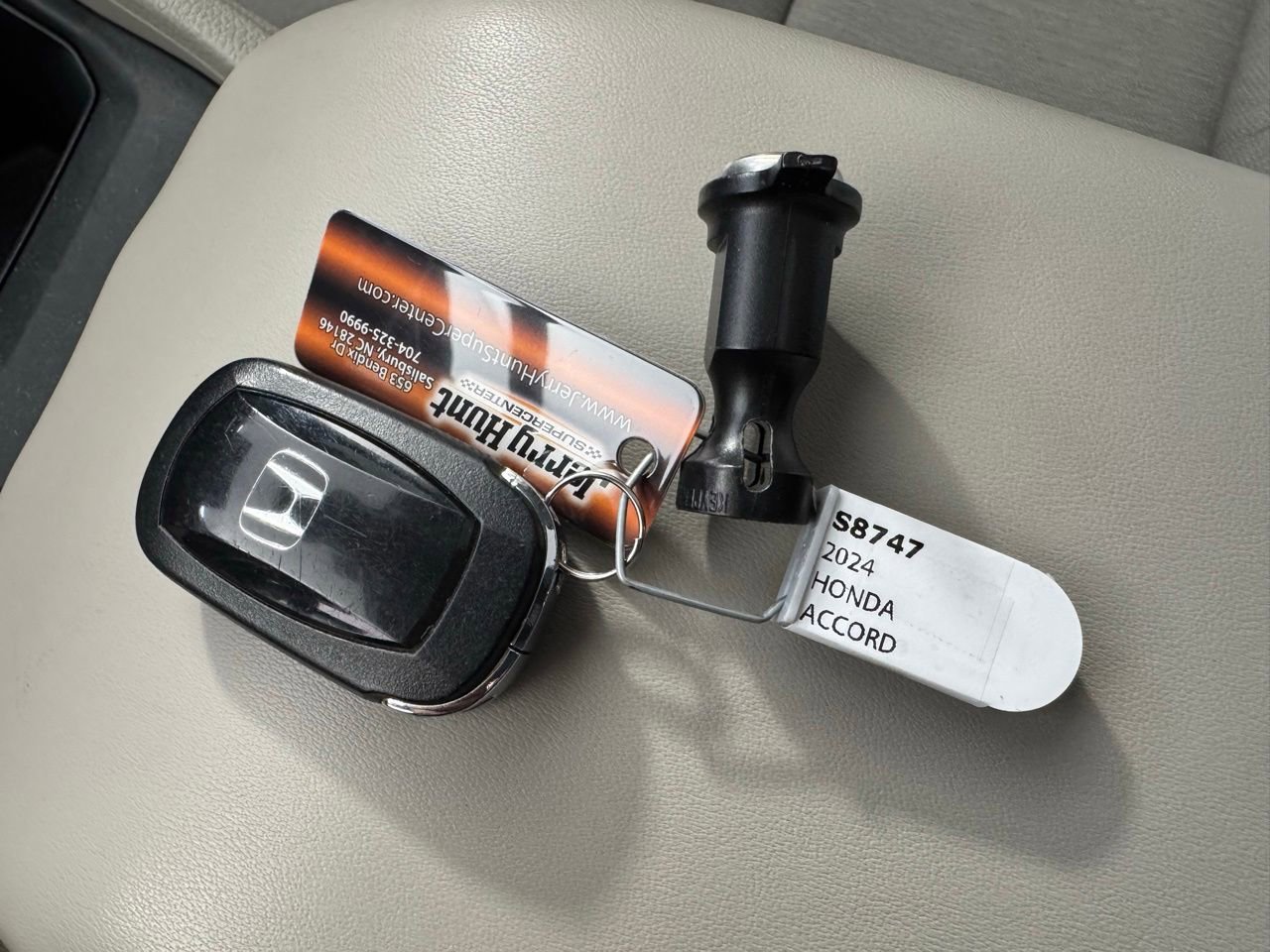 Used 2024 Honda Accord EX image 3