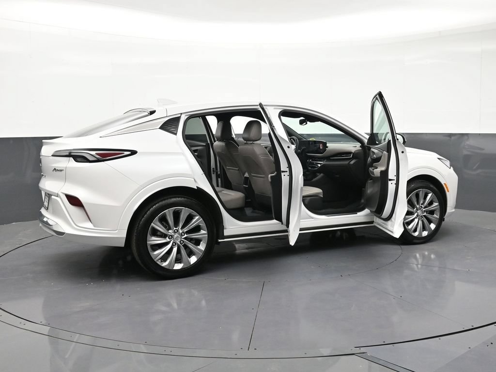 Used 2024 Buick Envista Sport Touring FWD image 32