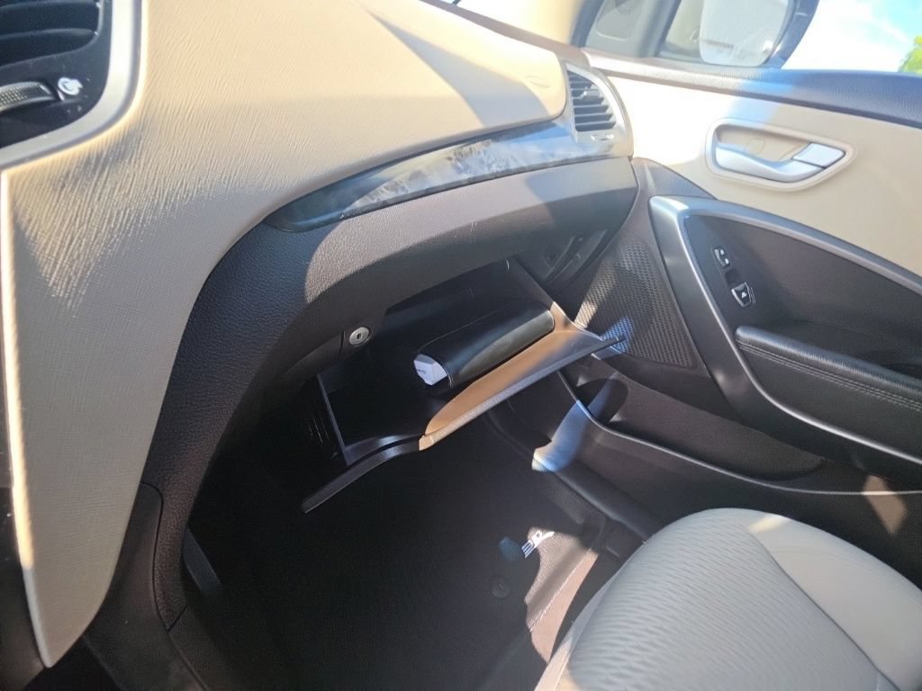 Used 2017 Hyundai Santa Fe Sport AWD/4WD image 22