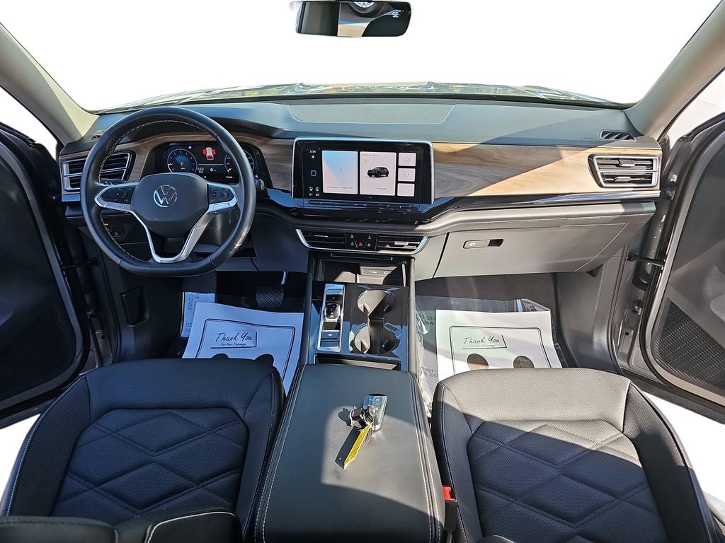 Used 2024 Volkswagen Atlas SE image 11