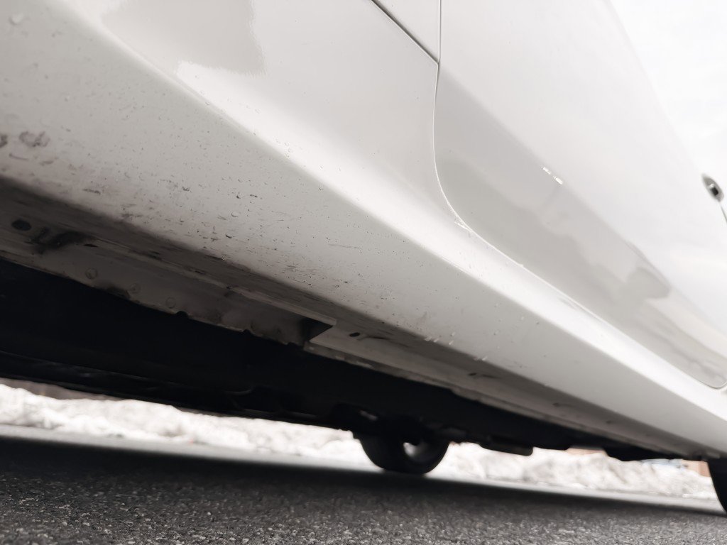 Used 2011 Hyundai Genesis 3.8 image 24