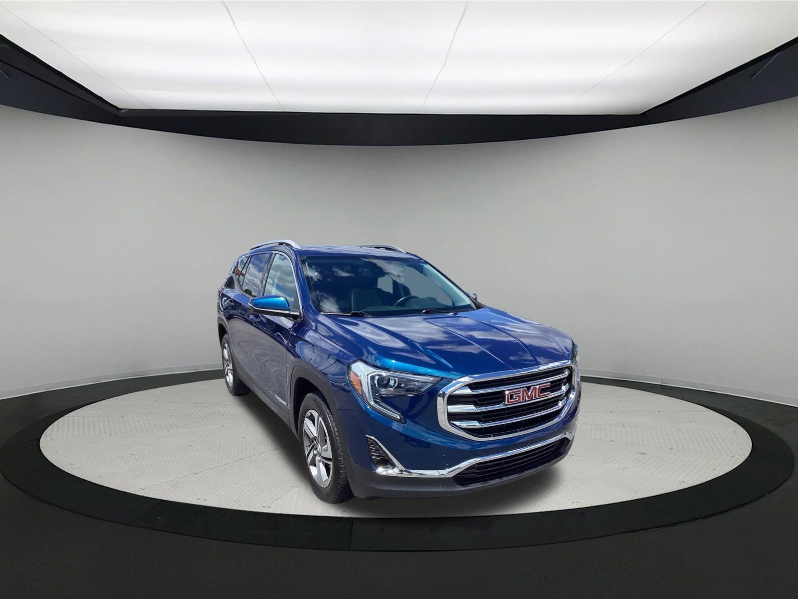 Used 2021 GMC Terrain SLT w/ Infotainment Package II AWD/4WD image 2