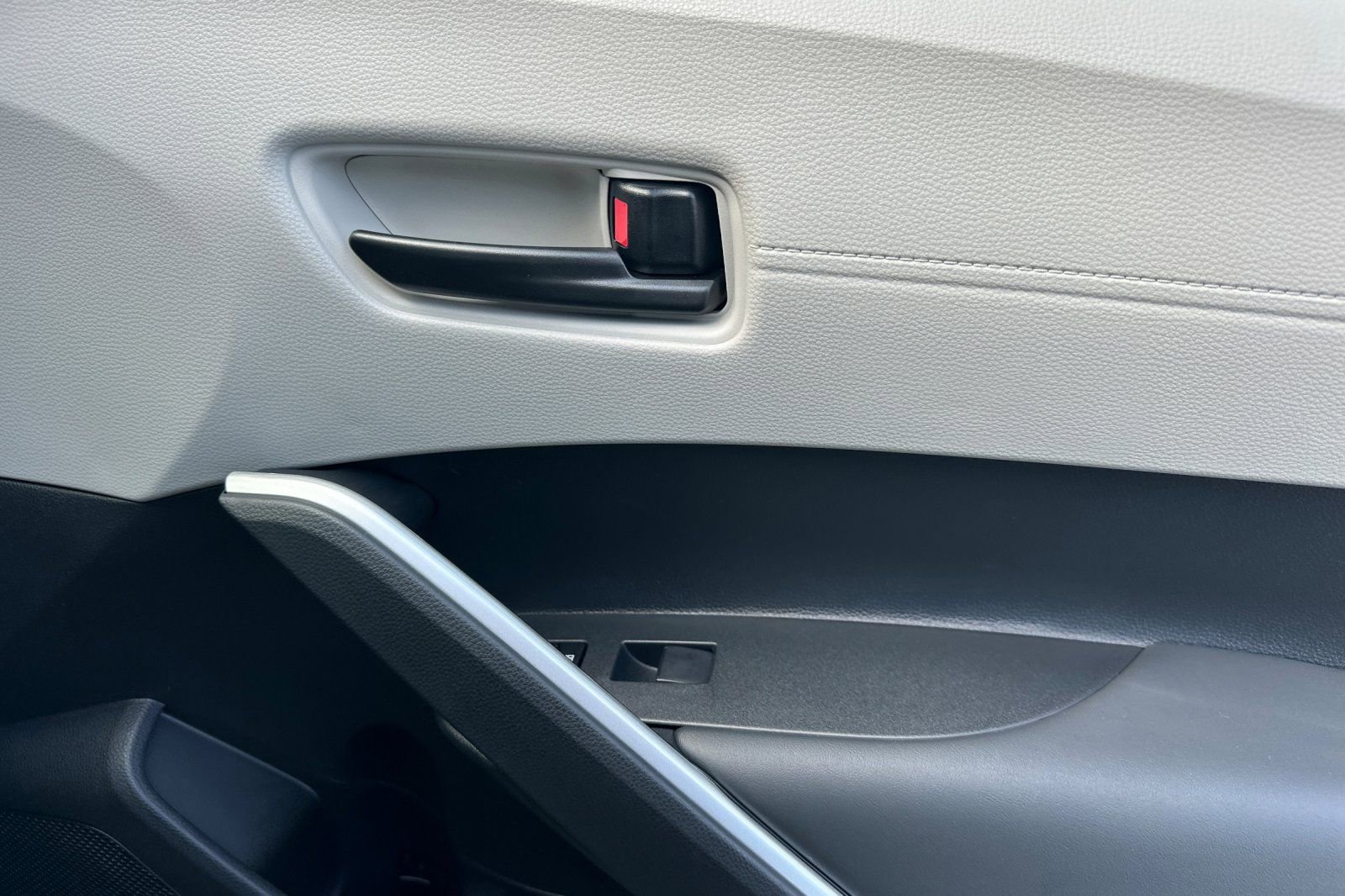 New 2026 Toyota Corolla Cross LE image 19