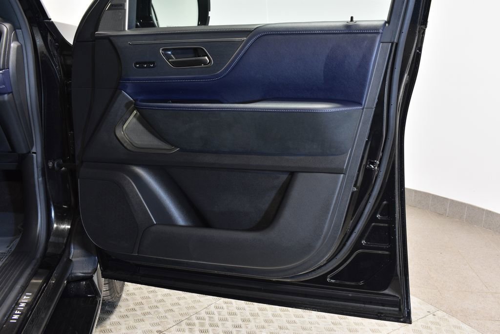 Used 2026 INFINITI QX80 4WD w/ Sport Exterior Package image 34