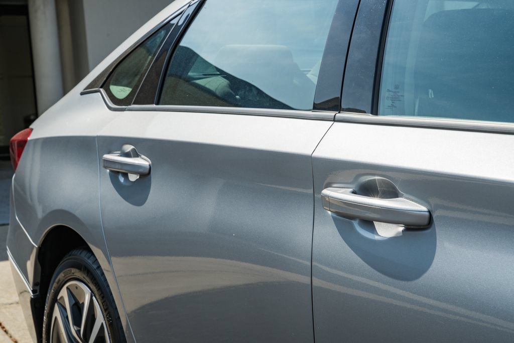 Used 2021 Honda Accord EX image 16