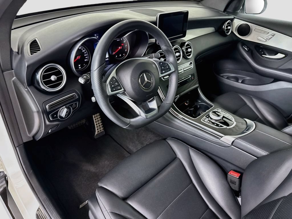 Used 2019 Mercedes-Benz GLC 300 image 9