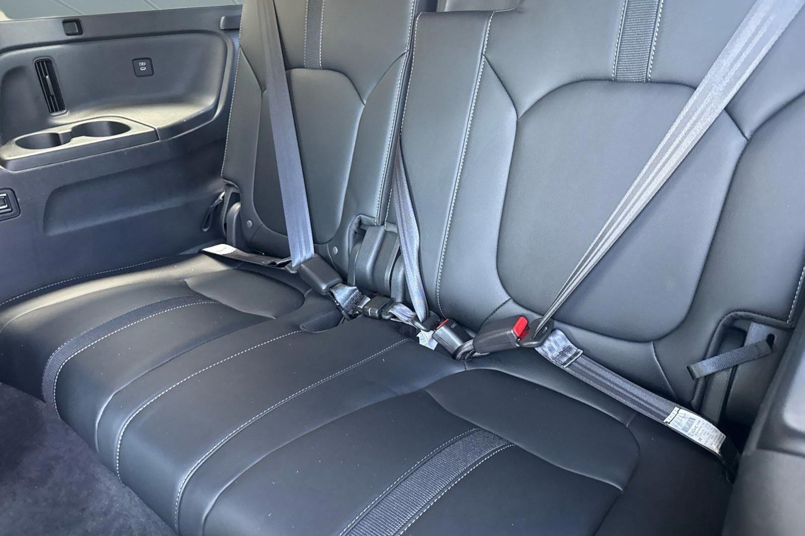 Used 2024 Honda Pilot EX-L image 32