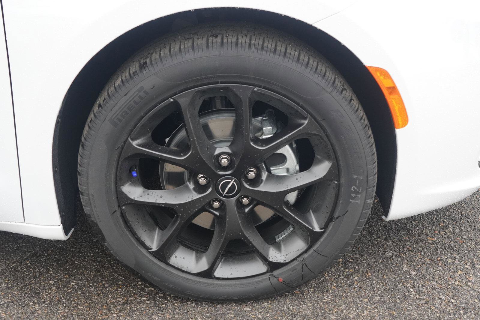 New 2026 Chrysler Pacifica Select w/ S Appearance Package image 13