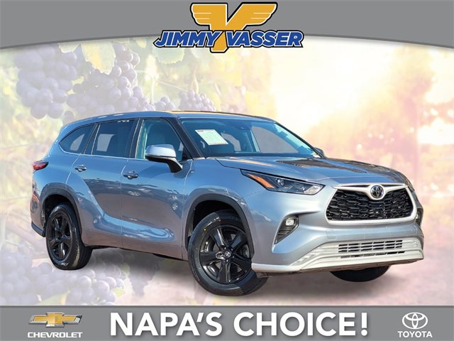 Certified 2023 Toyota Highlander LE image 1