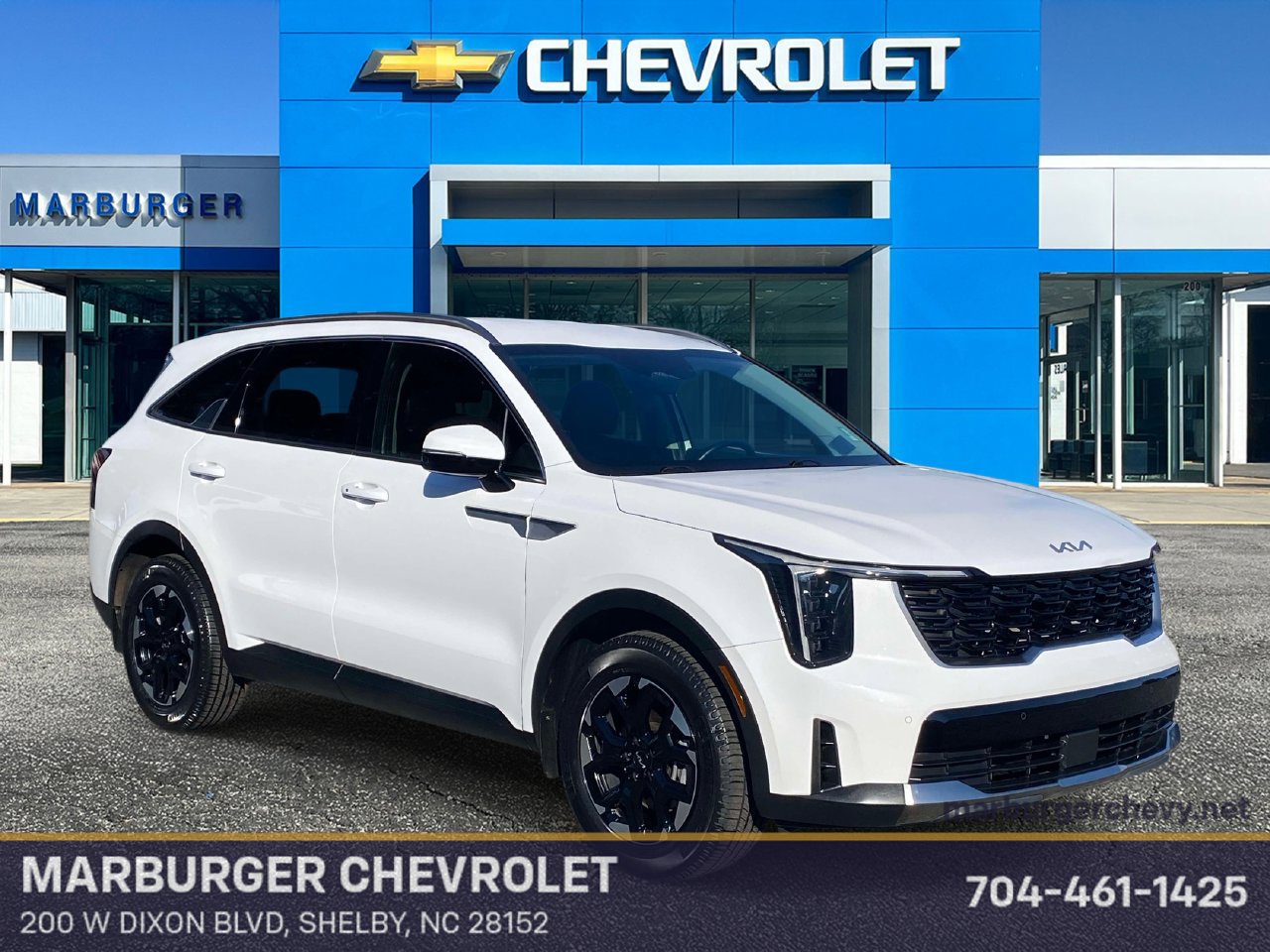 Used 2024 Kia Sorento S w/ Panoramic Sunroof Package