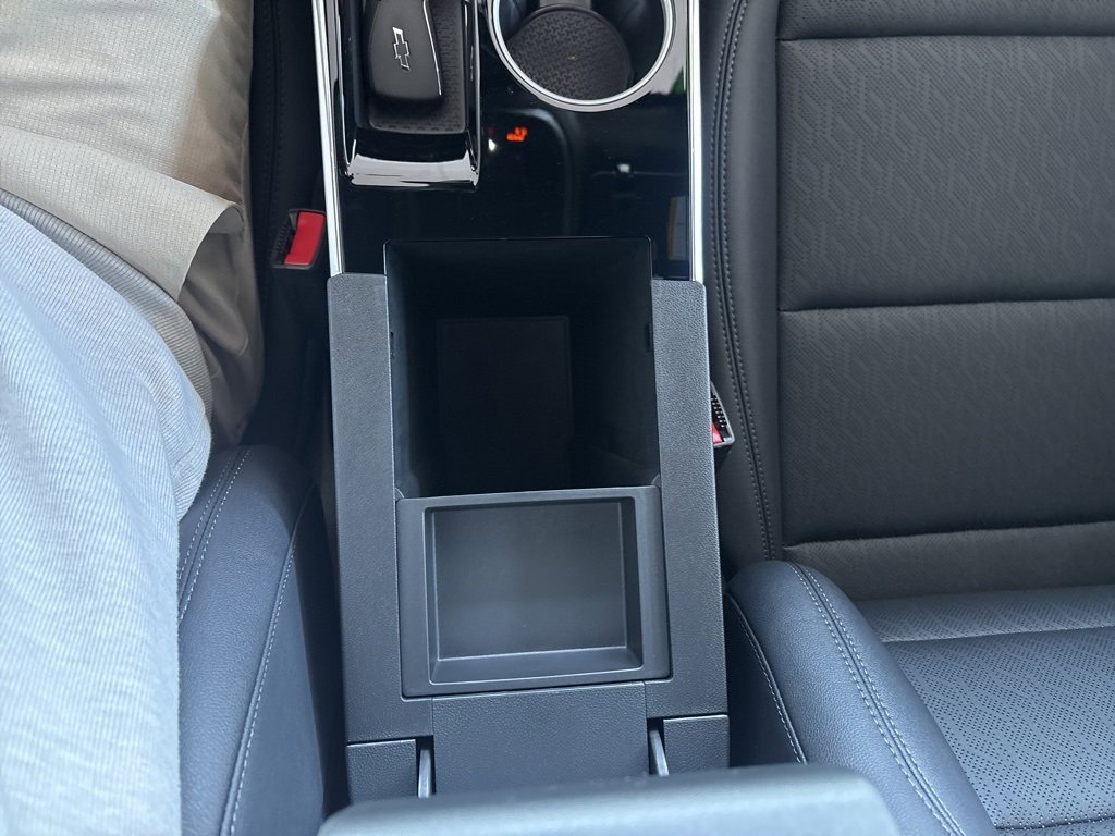 New 2026 Chevrolet Equinox LT w/ Convenience Package II image 19