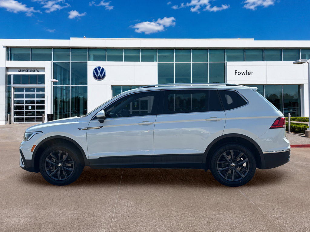 Certified 2023 Volkswagen Tiguan SE FWD image 9