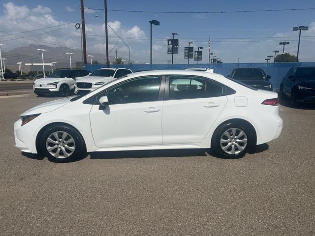Used 2025 Toyota Corolla LE FWD image 6