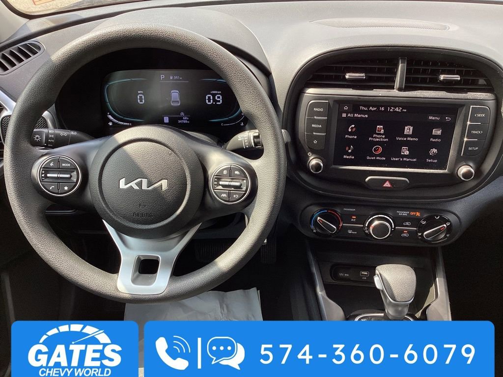 Used 2025 Kia Soul LX w/ LX Technology Package image 15