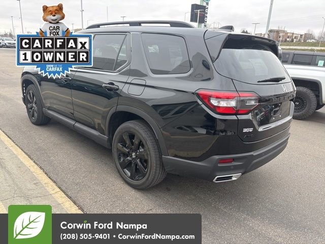 Used 2025 Honda Pilot Black Edition image 7