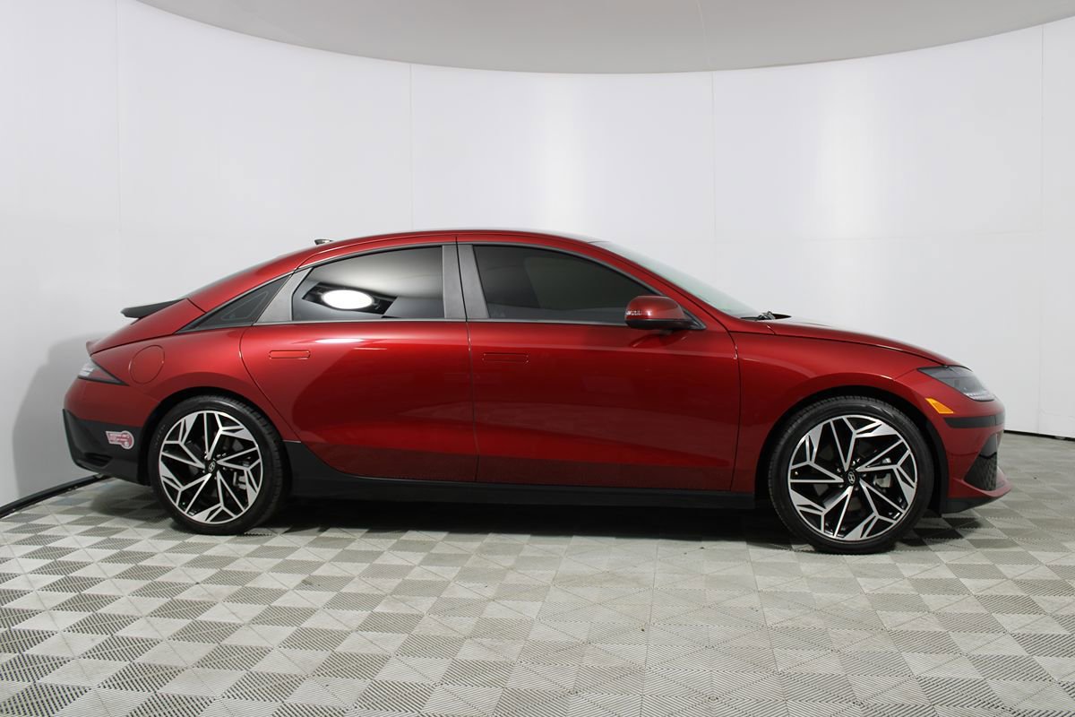 Used 2024 Hyundai Ioniq 6 SEL RWD image 40