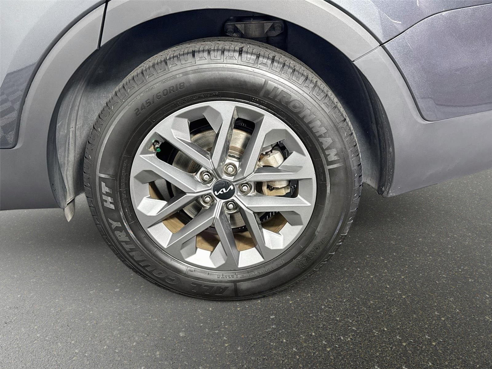 Certified 2023 Kia Telluride LX AWD/4WD image 32
