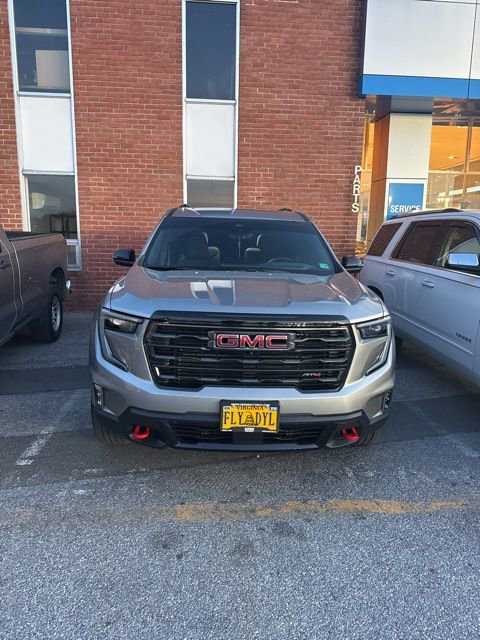 Used 2026 GMC Acadia AT4 w/ Luxury Package image 2