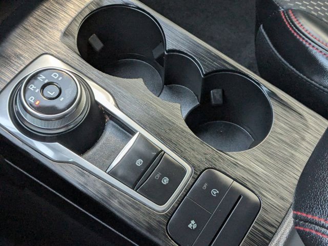 Used 2025 Ford Escape ST-Line image 19