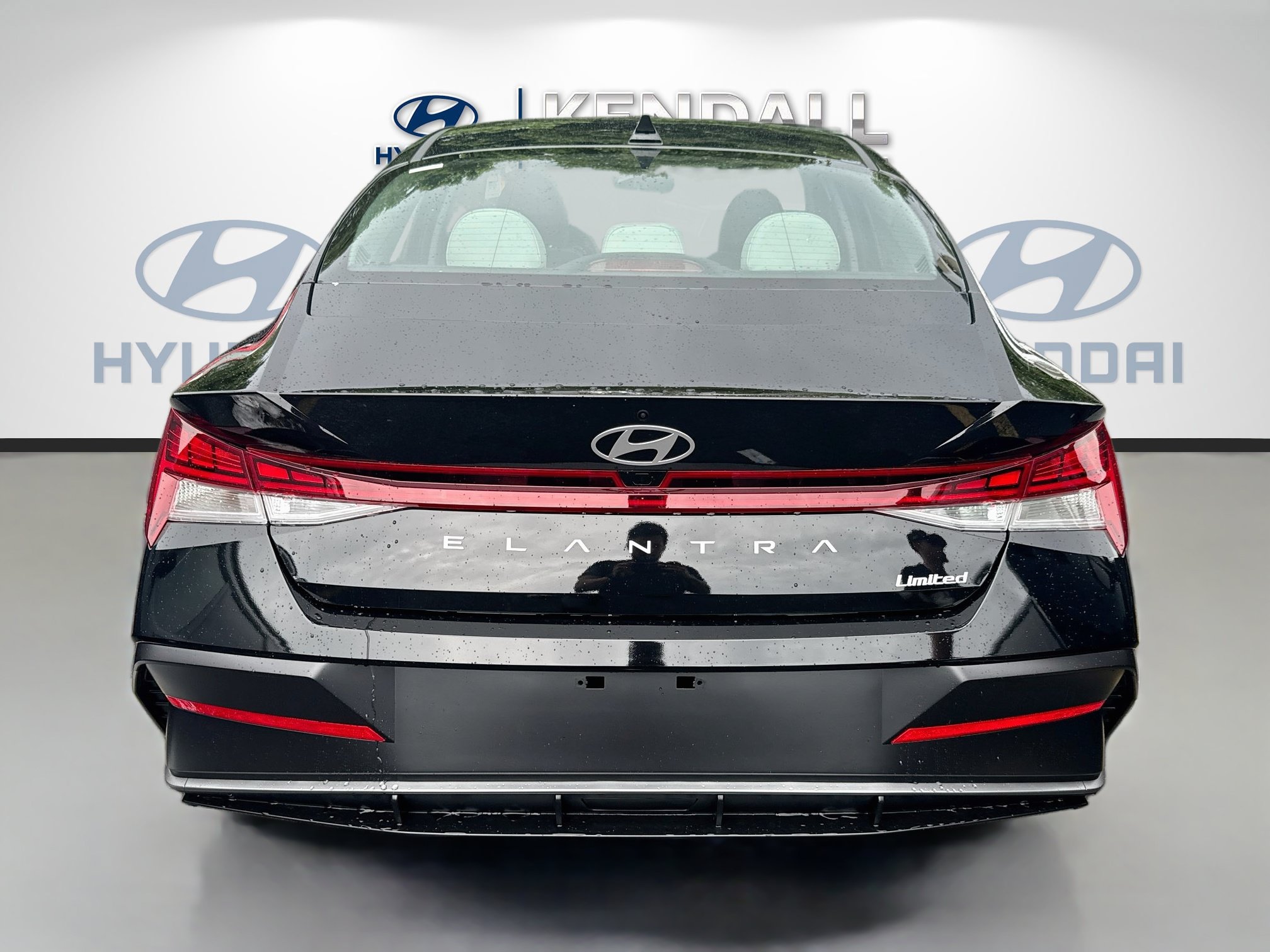 New 2026 Hyundai Elantra Limited FWD image 5