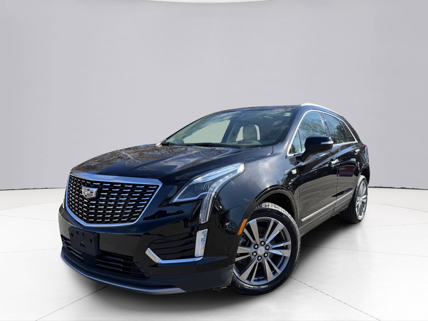 Used 2024 Cadillac XT5 Premium Luxury w/ Technology Package image 1