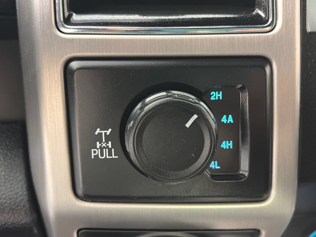 Certified 2018 Ford F150 Platinum w/ Equipment Group 701A Luxury AWD/4WD image 23